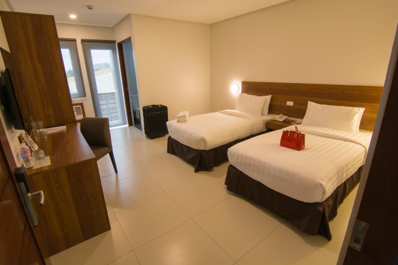 Mango Suites Cauayan Εξωτερικό φωτογραφία