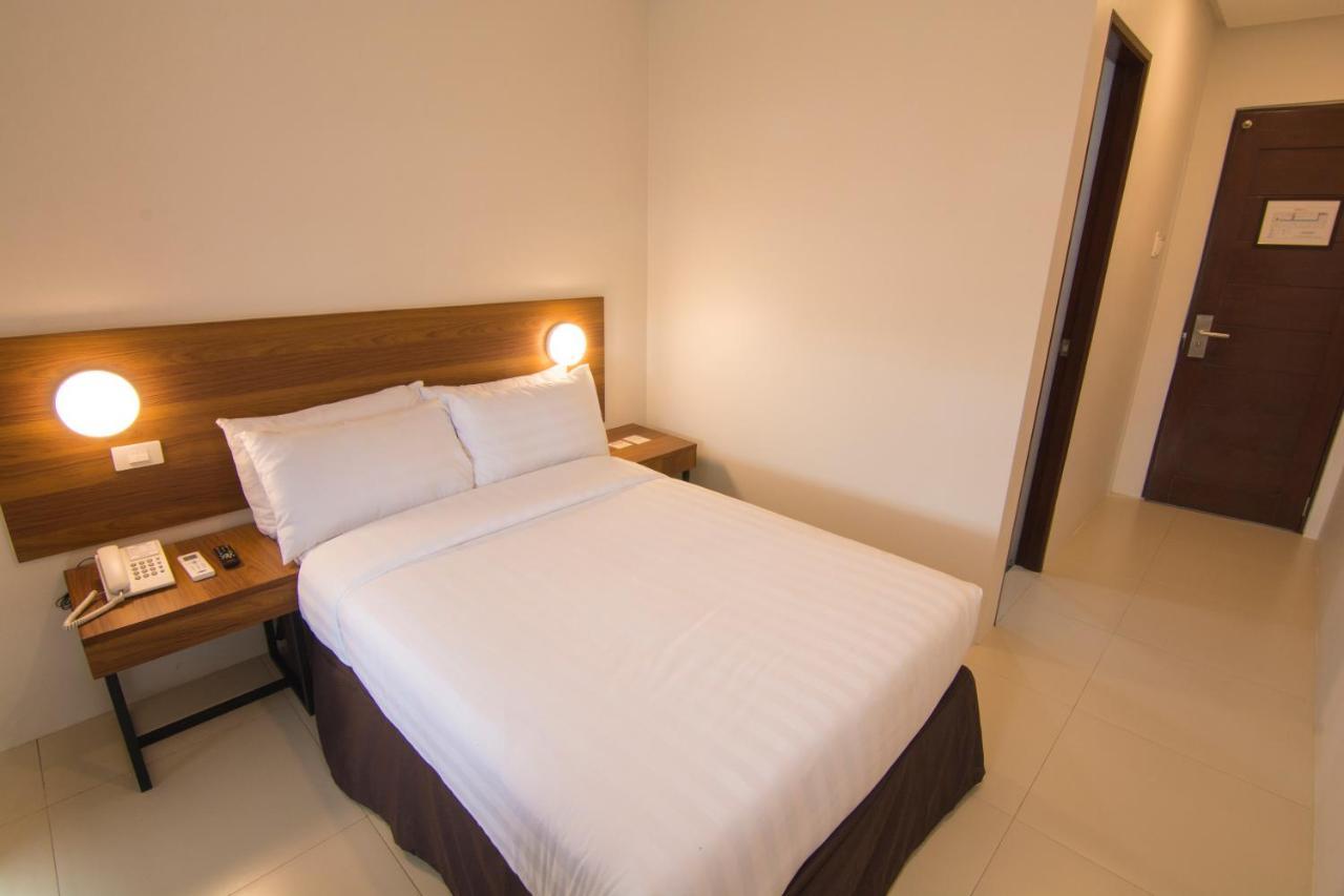 Mango Suites Cauayan Εξωτερικό φωτογραφία